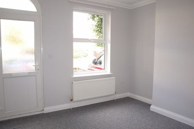 3 bed terraced house to rent in Sycamore Avenue, Lowestoft NR33