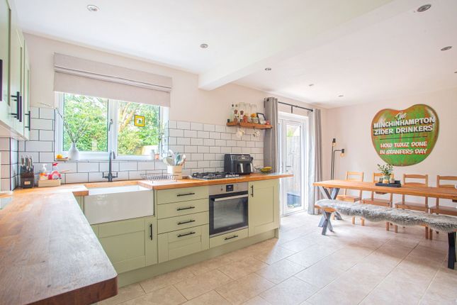 2, Clarrie Road, Tetbury photo 2