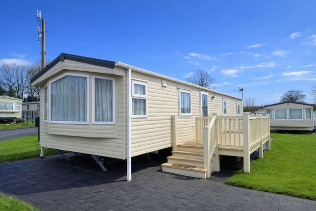 2-bed caravan on 1, Jamieâ€™s Cragg Holiday Park, Welburn, £37,900