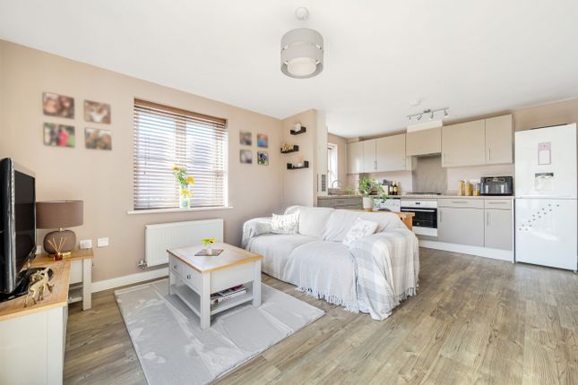 Flat 3, Burtenshaw Court, 7, Amsbridge Crescent, Littlehampton photo 3