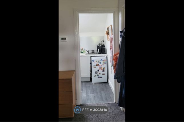 Flat, Manley Road, Manchester photo 4