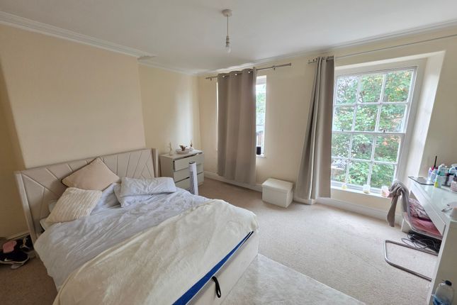 34, TAUNTON photo 5