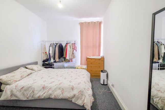 43B Herbert Road, London photo 3