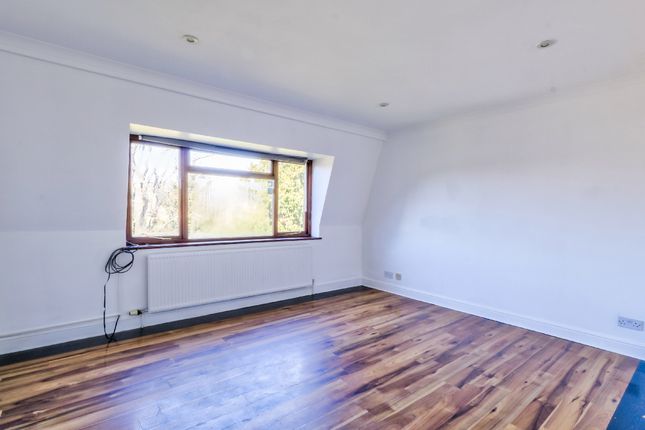 Marshall Court Coverdale Road, Willesden photo 2