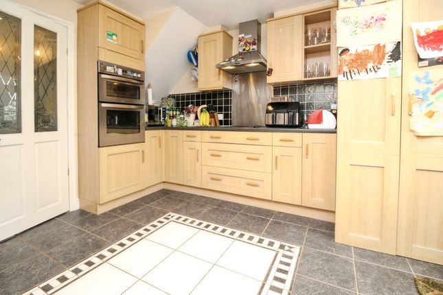 6, Falkland Place, Southam photo 4