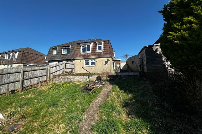 24 Heol Elfed, Maesteg photo 4