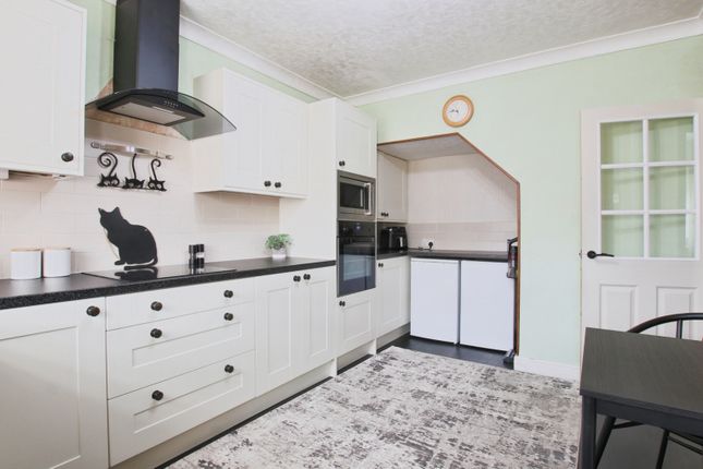 52, St. Martins Road, Hull photo 2