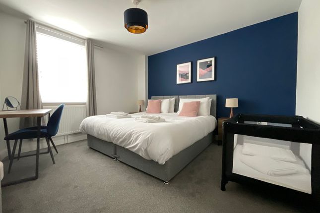 8, St. Martins Place, Scarborough photo 4