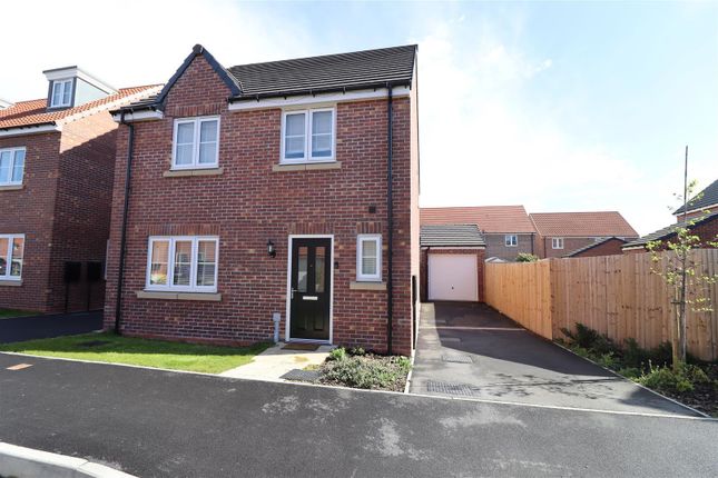 Thumbnail Detached house to rent in Amos Drive, Pocklington, York