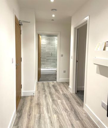Flat 3, 2 Quay Street, Haverfordwest photo 2