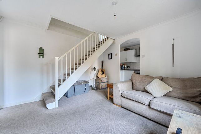 47, Cygnus Gardens, Southampton photo 3