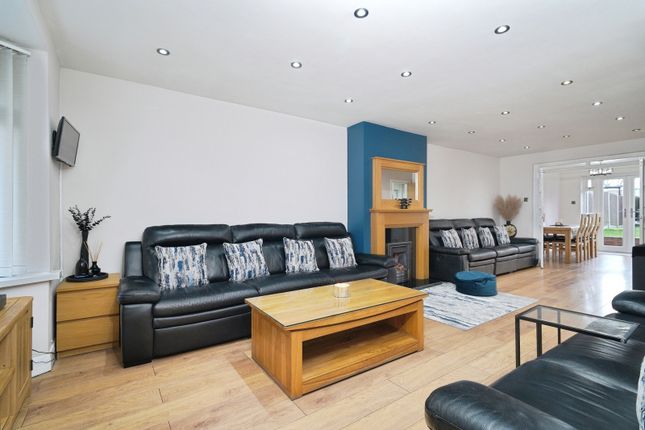 247, Prince Of Wales Lane, West Midlands photo 3