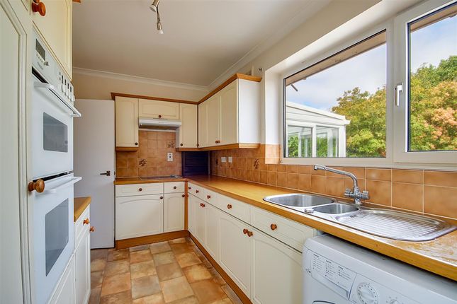 82, Goring Way, Worthing photo 4