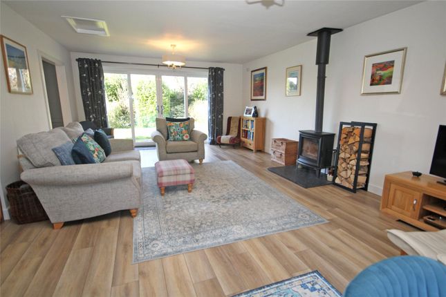12, Colbourne Close, Christchurch photo 4