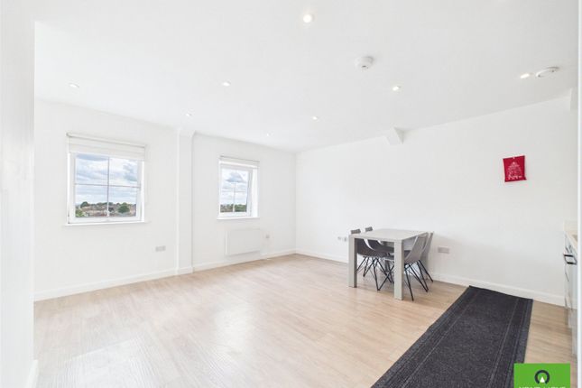 Flat 20, Pelham House, 124, High Street, Hornchurch photo 4