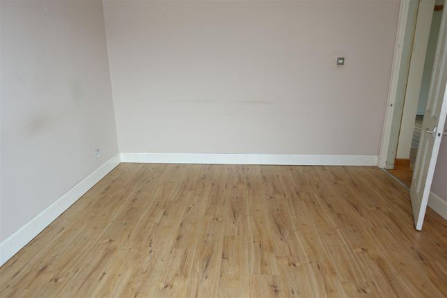 11, Brown Street, Bathgate photo 3