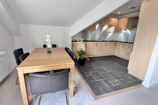 Flat 50, Central Place, Station Road, Wilmslow photo 3
