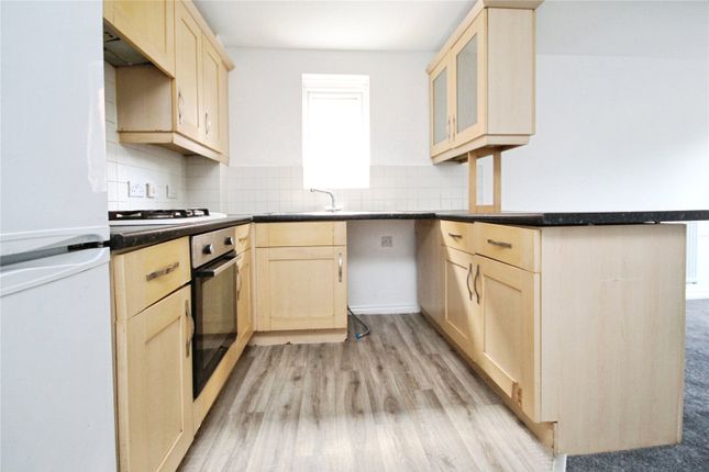 5, Plover House, Rainham photo 3