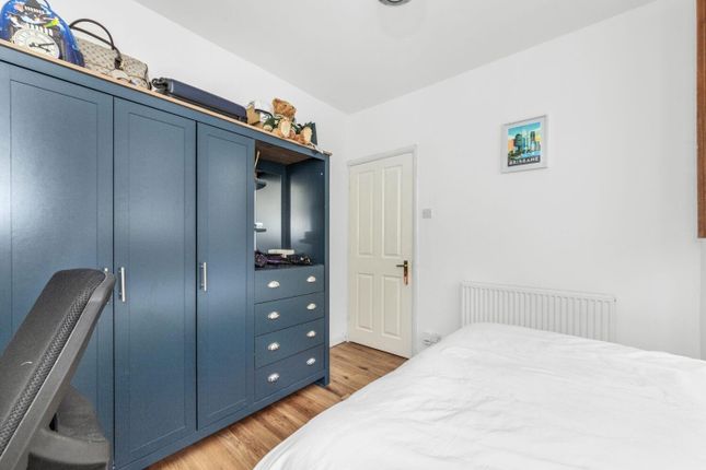 Flat to rent in Camden Hill Road, Crystal Palace, London