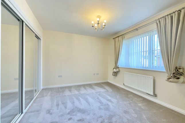 13 Blears Avenue, Nantwich photo 3