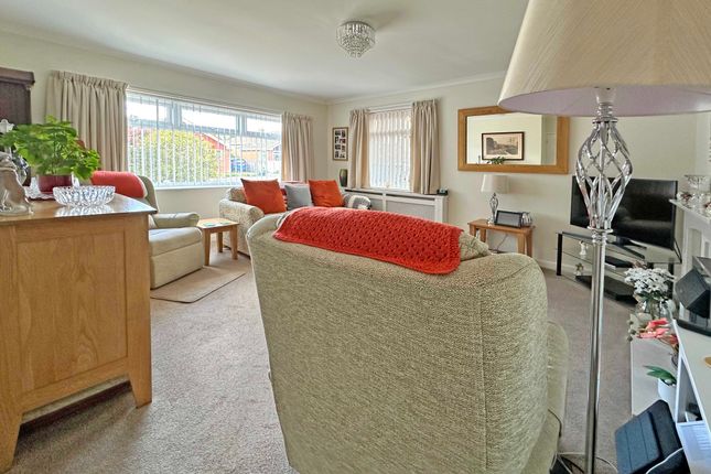 48, Crockwells Close, Exeter photo 4