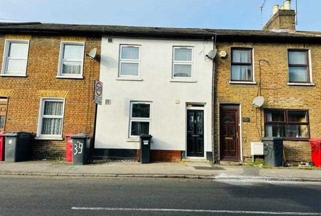 Thumbnail Property to rent in Alpha Street North, Slough