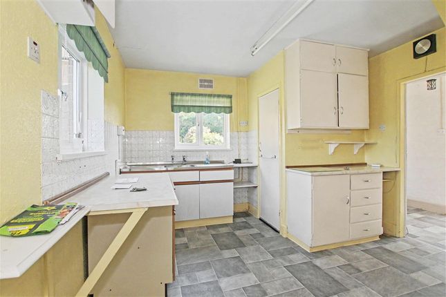 2, Deadmans Green, STOKE-ON-TRENT photo 4