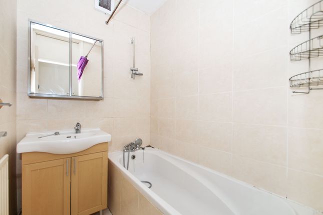 Buxton Court, Buxton Court, 71 Thoresby Street, London, England, N1, London photo 3