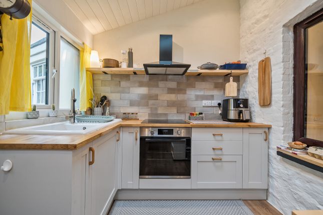 3 Lake View,, Tremar Coombe, Cornwall photo 3