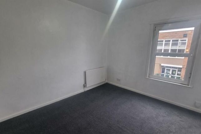 18 Springfield Road, Coventry photo 5