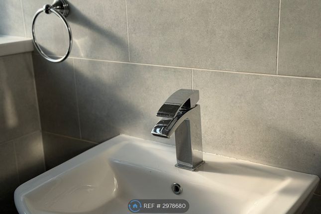Beechwood Terrace, Burley, Leeds photo 4