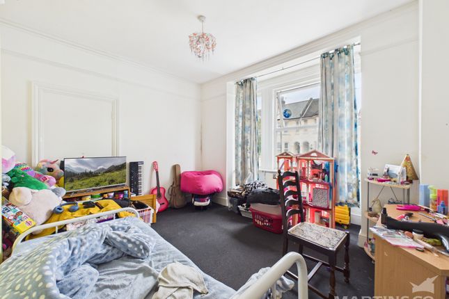 38, Wood Street, Bognor Regis photo 4