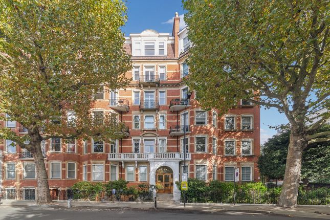 Thumbnail Flat to rent in Sutherland House, Marloes Road, Kensington, London W8, United Kingdom