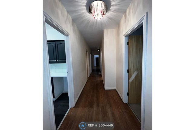 Flat, North Quay Wapping Quay, Liverpool photo 5