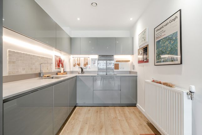 201 Iverson Point, 4, Harrison Walk, Greenwich photo 4