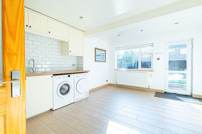 Terraced house for sale in Greenlands, Leighton Buzzard