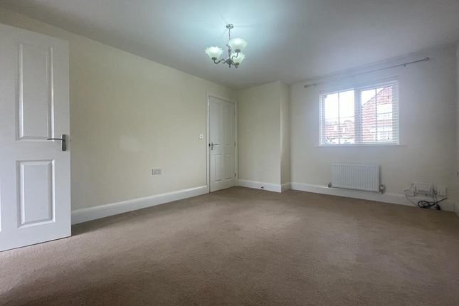 11, Aspen Way, Beverley photo 3