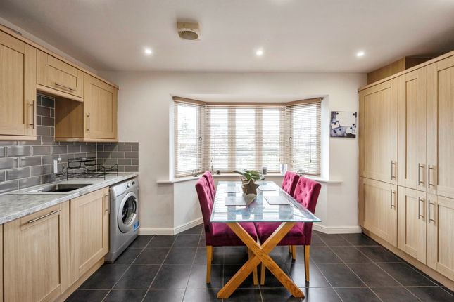 44, Roebuck Chase, Rotherham photo 5