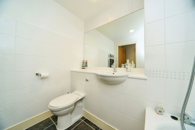 Flat for sale in Midway Quay, Eastbourne