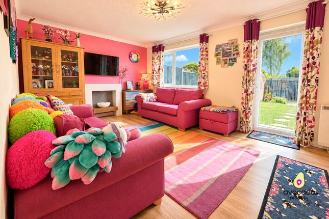 76 Lyndford Road, Stalham, Norfolk photo 2