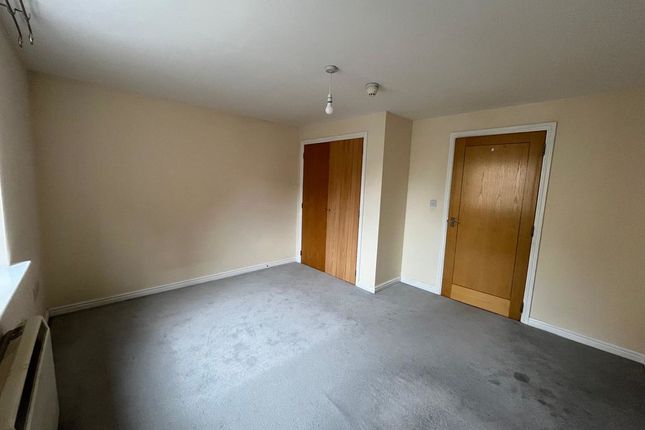 16, Serif Close, Nottingham photo 3