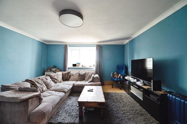 Flat 10, Rapley Court,, Stamford Avenue, Hampshire photo 4