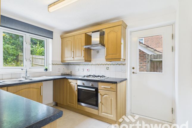 4, Strouts Road, Ashford photo 3