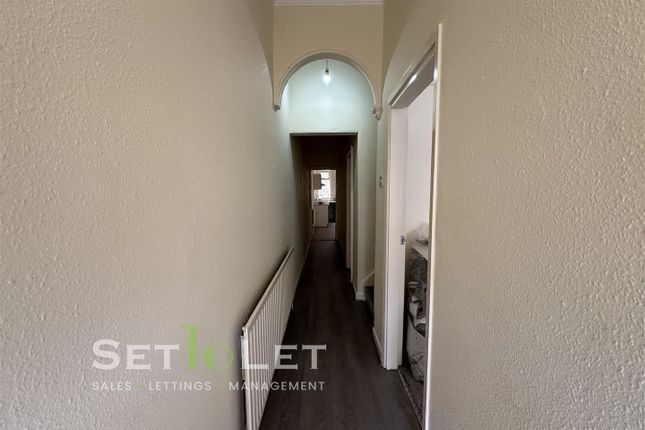 24, College Avenue, Leicester photo 2