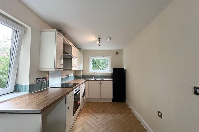 25, Eccles Fold, Manchester photo 5
