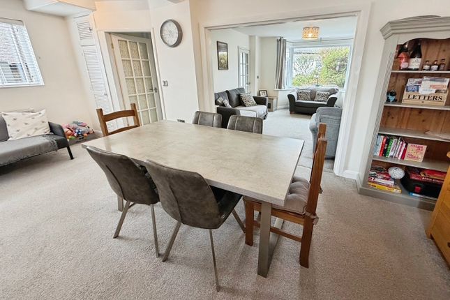 22, Heaton Crescent, Bingley photo 3