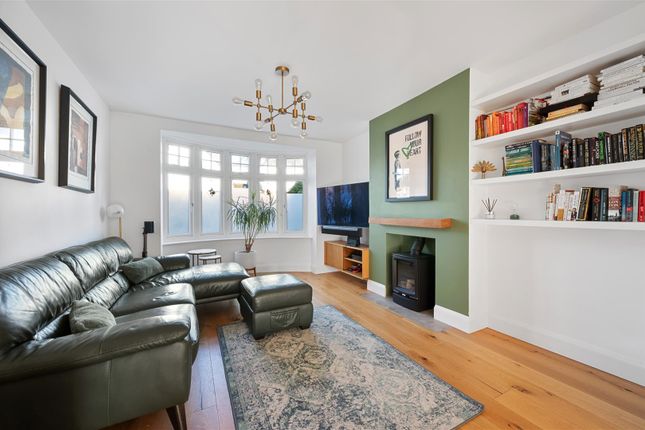 23, Melbury Gardens, West Wimbledon photo 4