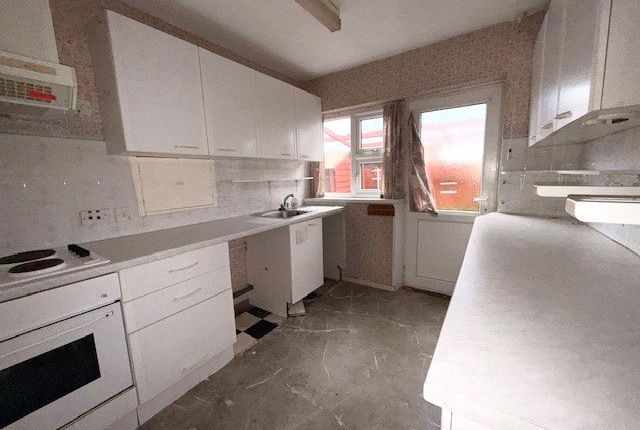 21, Barton Avenue, Poulton-le-Fylde photo 4