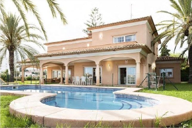Thumbnail Villa for sale in Alicante, Spain