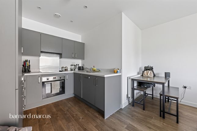Flat 20, Perkin Court, 15, Thimble Crescent, Wallington photo 4